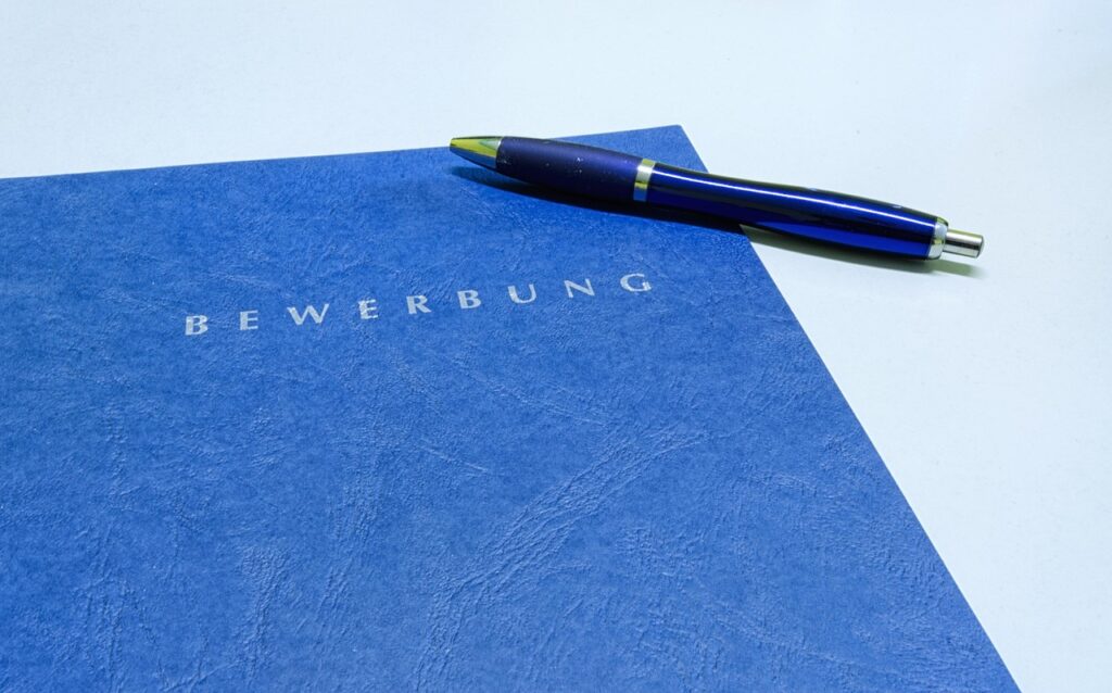 履歴書添削の口コミを見て、成功するためのポイントは何？